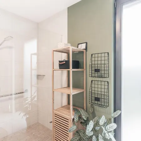 Goethe49 - Stilvolles Gaestehaus Mit Outdoor-oase Und Top-ausstattung - Ankommen Und Wohlfuehlen, Viel Platz In Gemuetlicher Und Erholsamer Atmosphaere Prázdninový dům